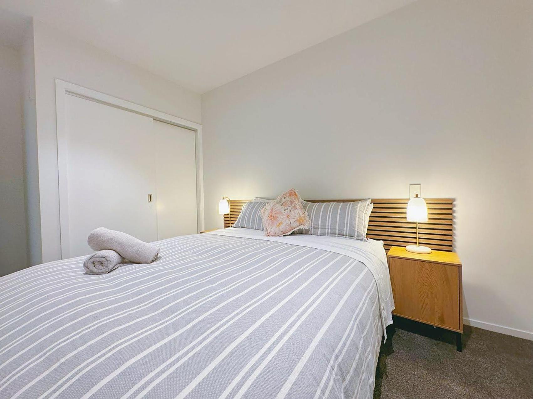Modern 2Br Central Petone Gem Лоуэр-Хатт Экстерьер фото
